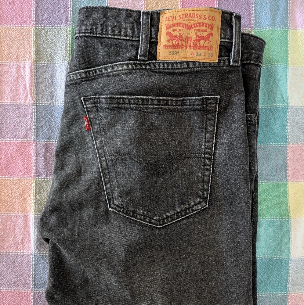 Levi's Men's 38 x 30 559 Black Jeans
